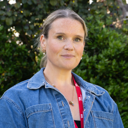 Charlotte Bird Image